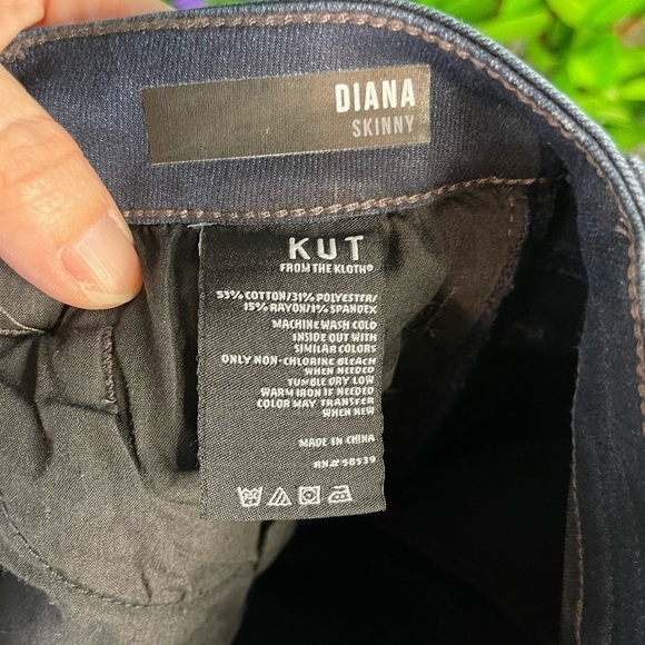 NWT Kut From The Kloth Diana Skinny Jeans - Medium Wash, Size 0 - Classic Fit - Picture 14 of 16